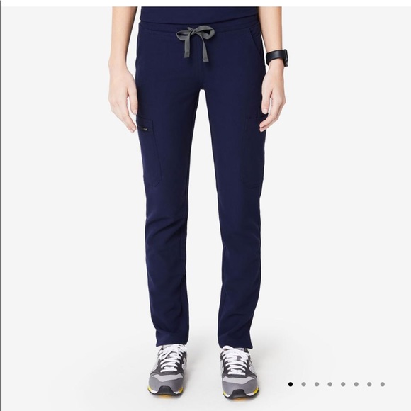 Figs Yola skinny scrub pants (navy) - Picture 1 of 3